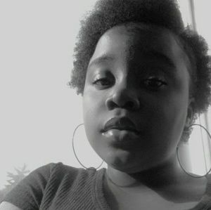 Meet your Posher, Connie